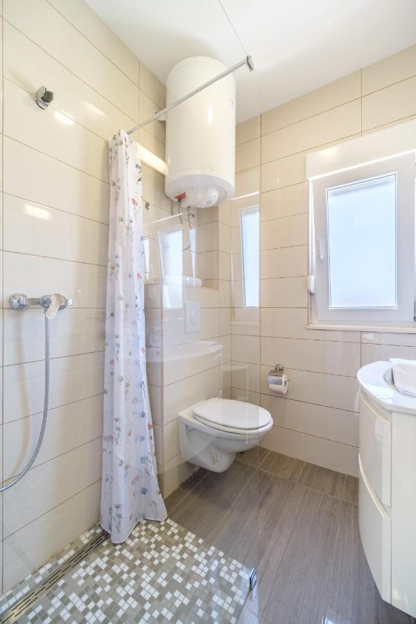 Villa Zdenka Milna  Zewnętrze zdjęcie